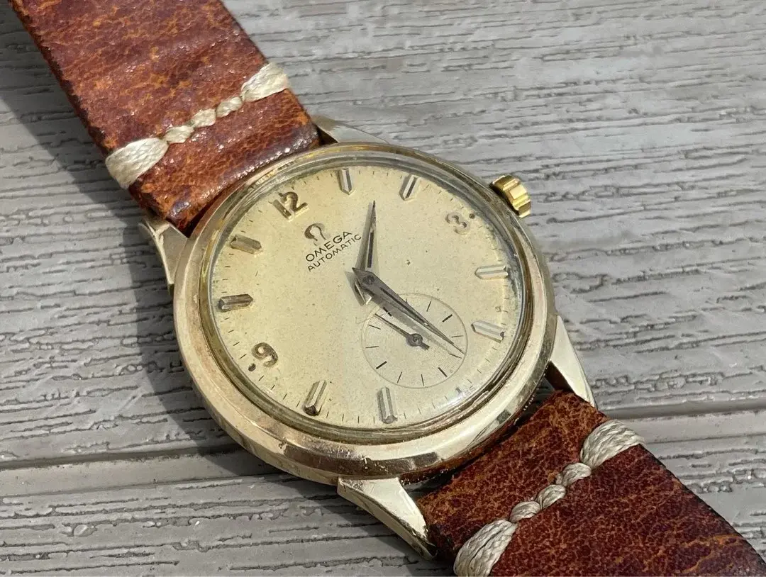vintage_omega_subdial_1665673360_3463d302-2392339310.webp