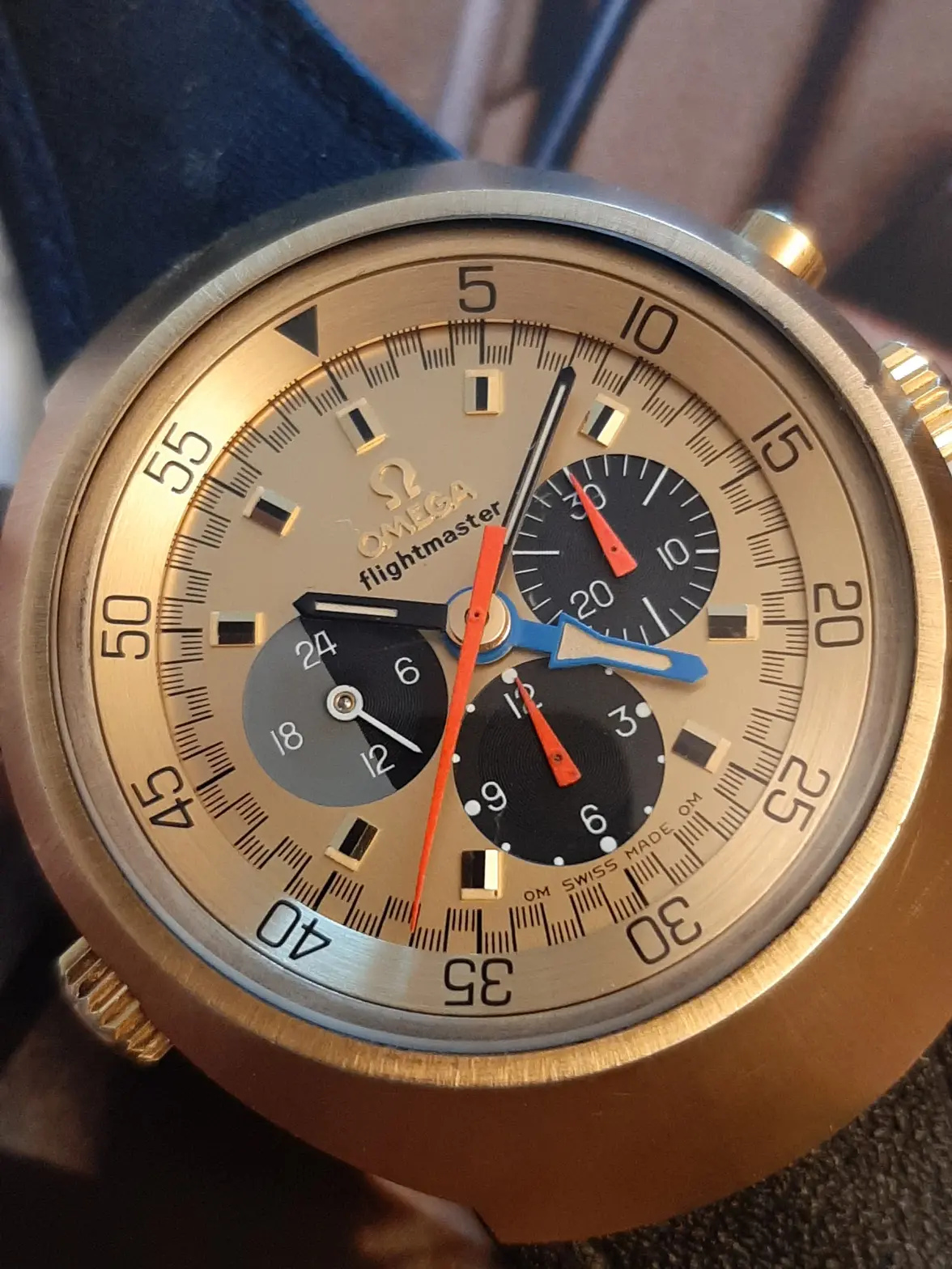 Omega Flightmaster 18k-2.webp