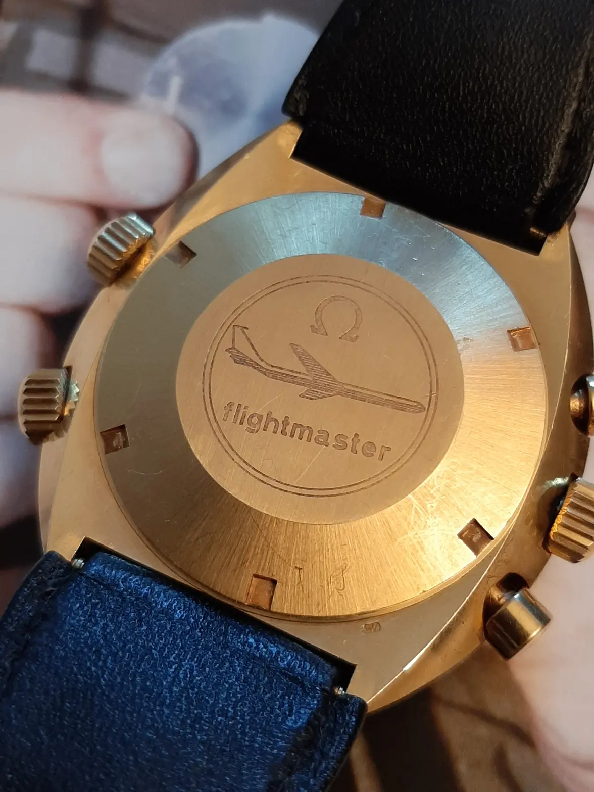 Omega Flightmaster 18k-4.webp