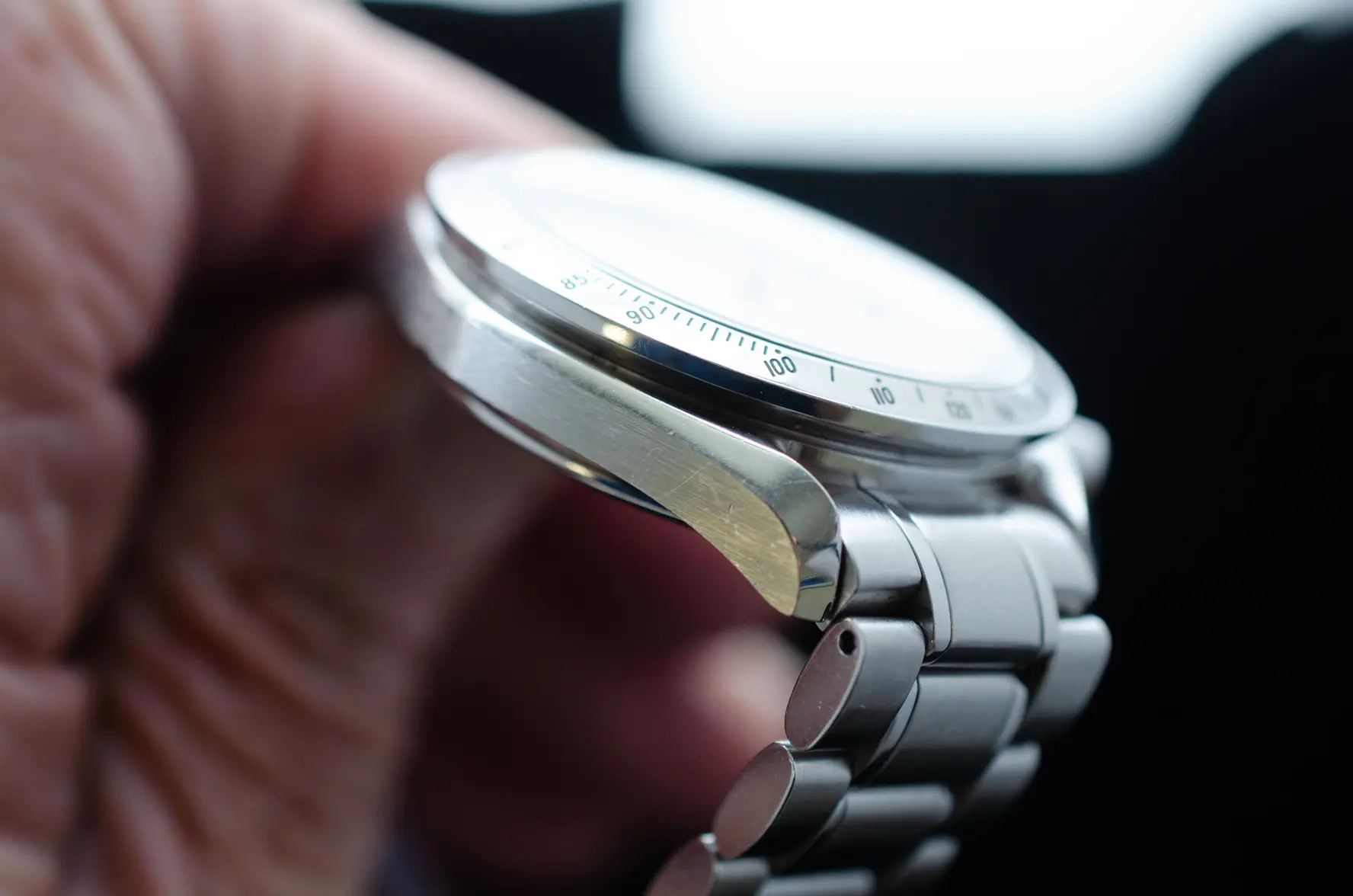 Omega Speedmaster Auto Date-6341.webp