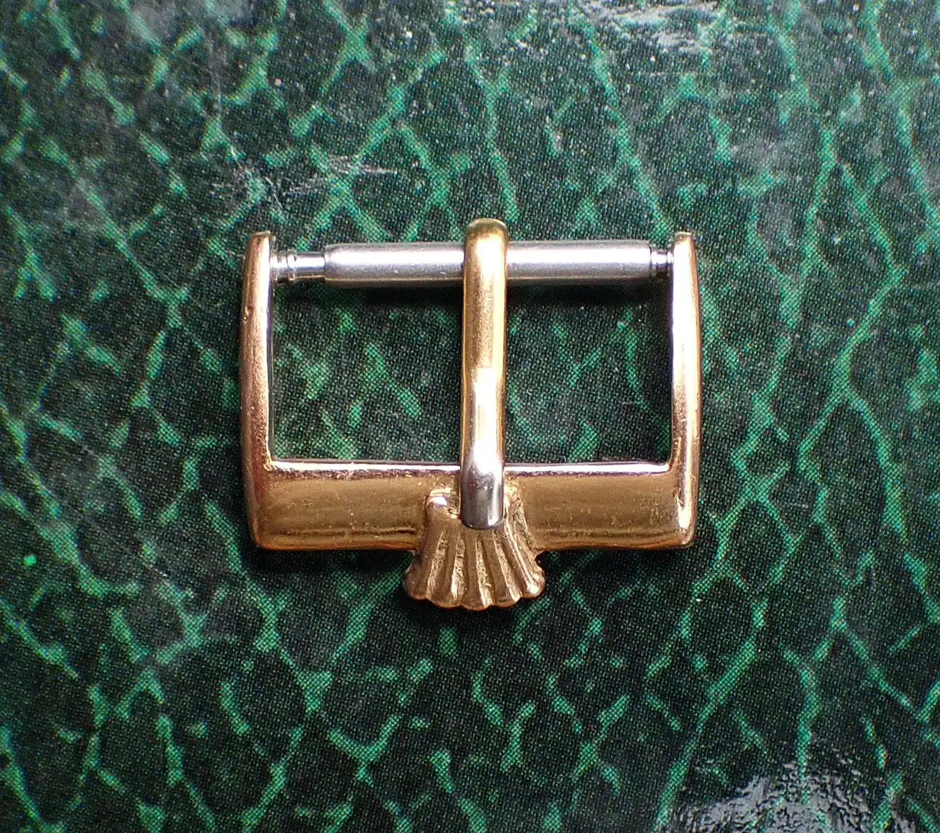 Rolex18kBuckle_1-2 copy.webp