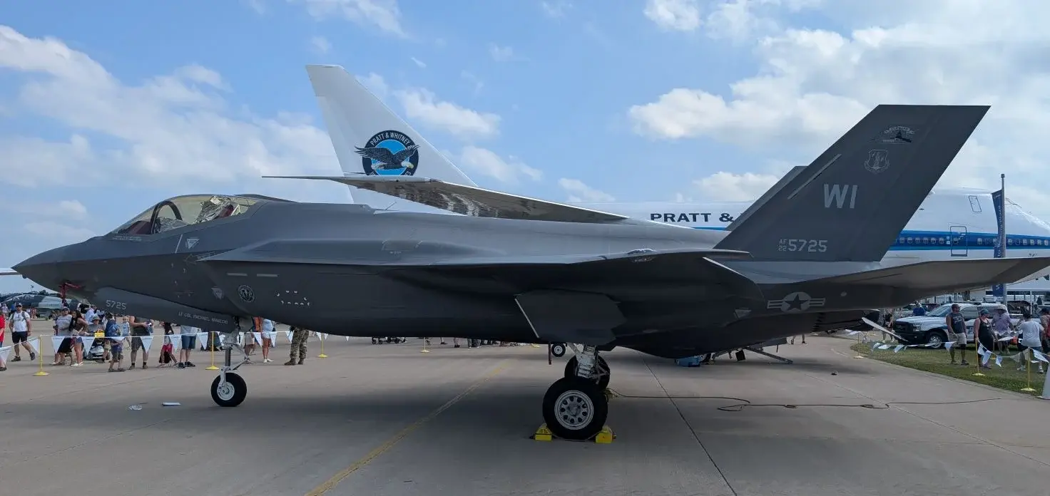 F-35 PXL_20250723_212123126.webp
