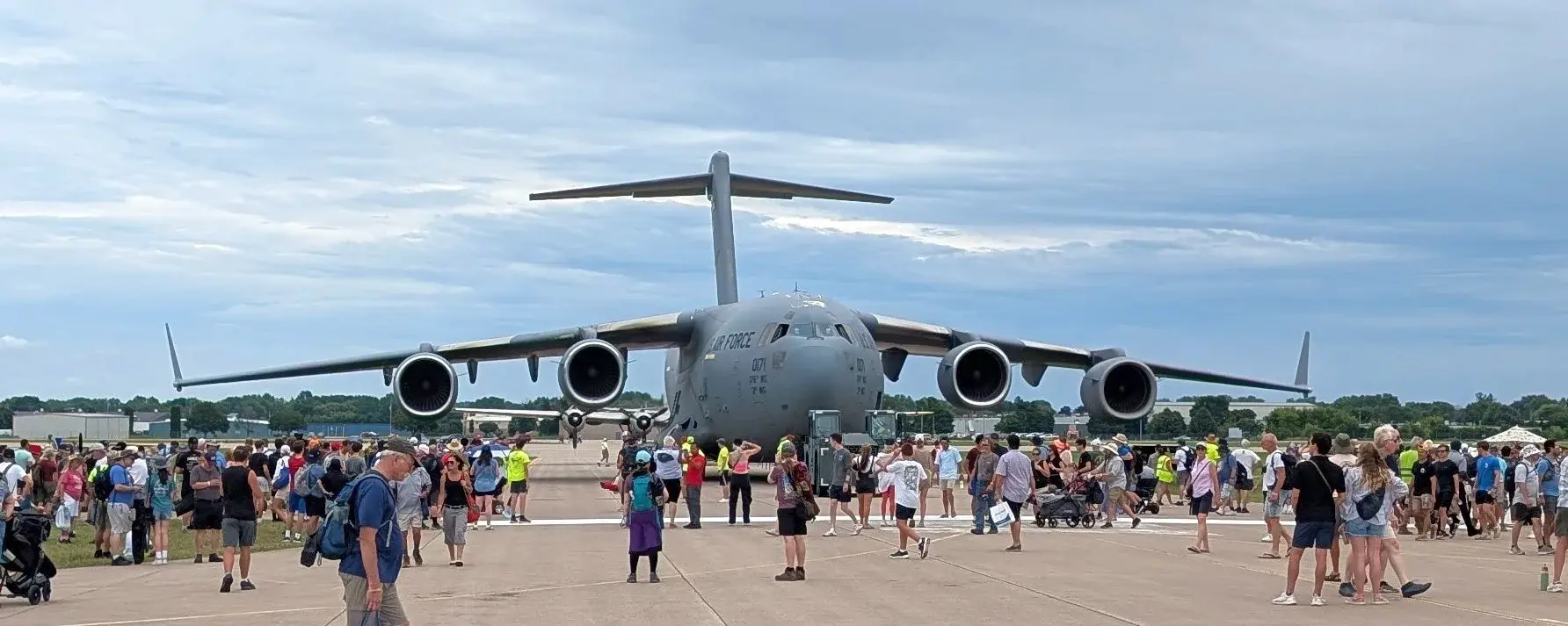 Osh kosh C-17 PXL_20250724_180139910.webp