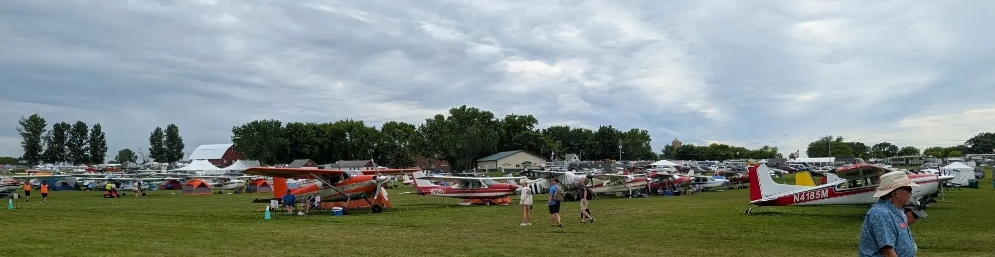 Oshkosh fly ins PXL_20250724_184334102.webp