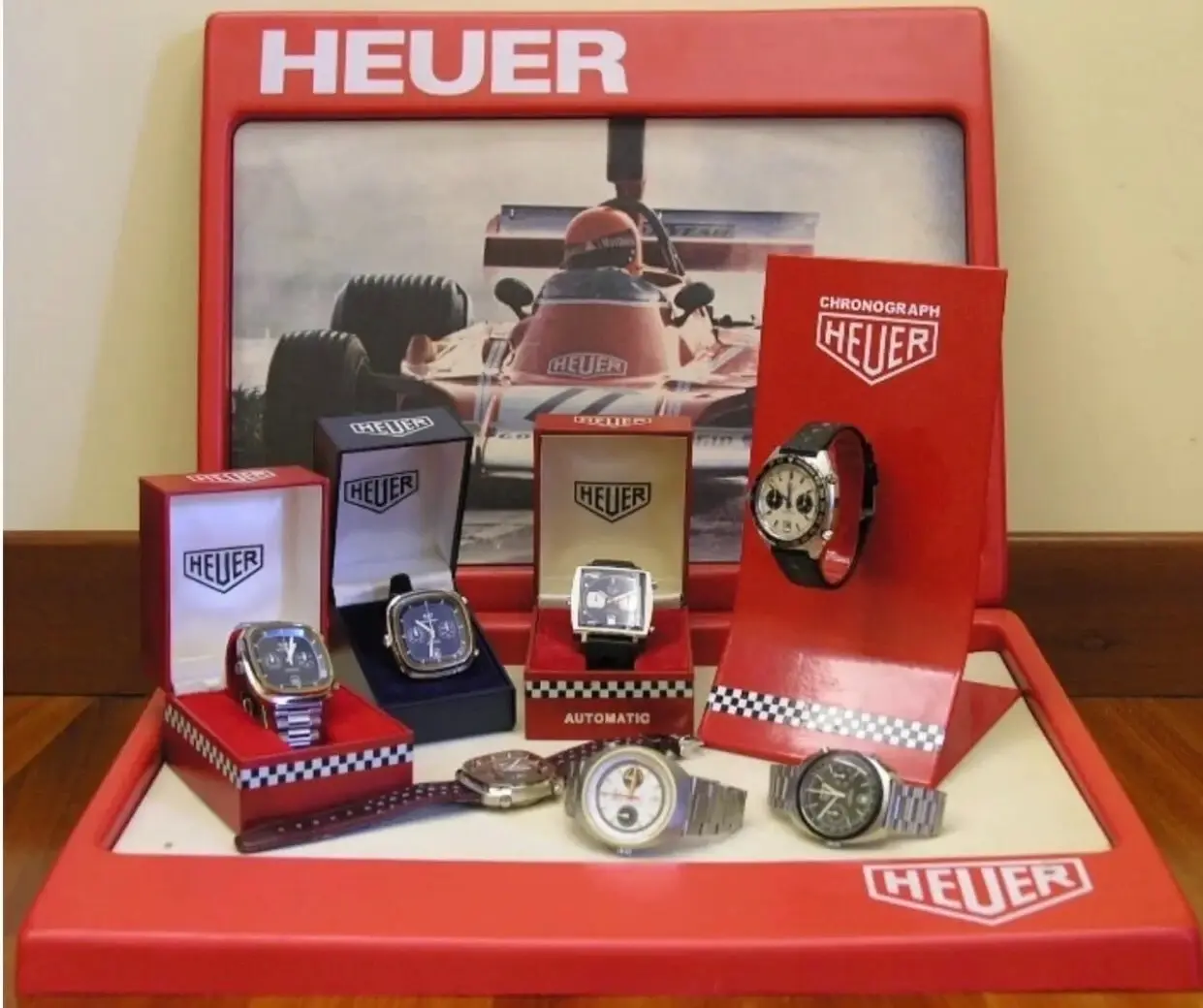 Heuer Display 03.webp