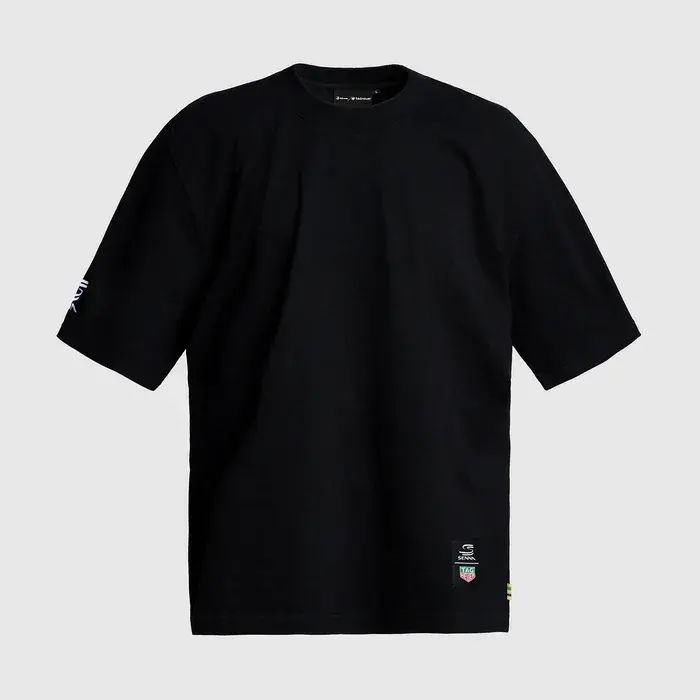 OVERSIZE-BADGE-LOGO-TEE_BLACK_FRONT_GBG.webp