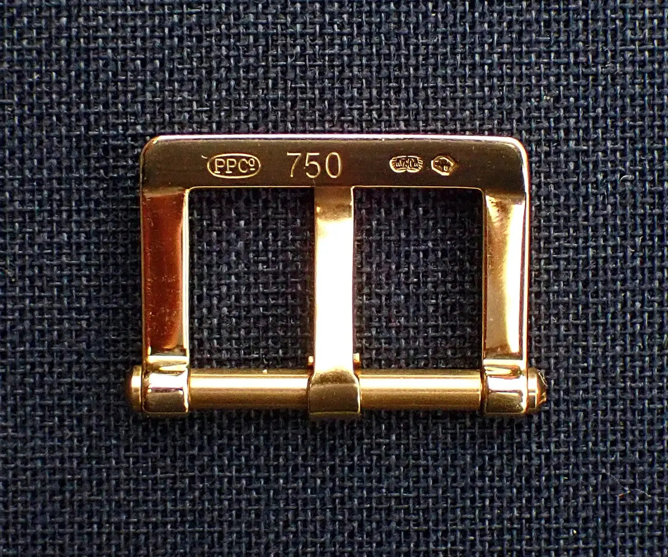 PatekVintage18kScrewBkl-innr1 copy.webp