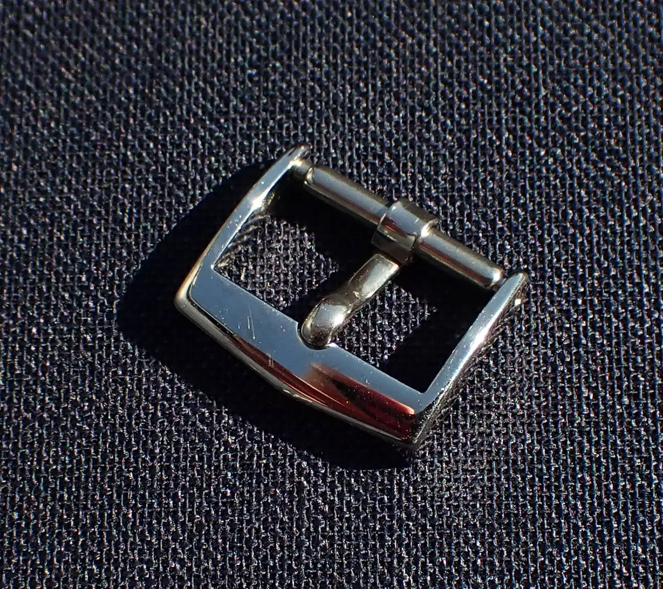 PatekSteelSqrBkl-angl1 copy.webp