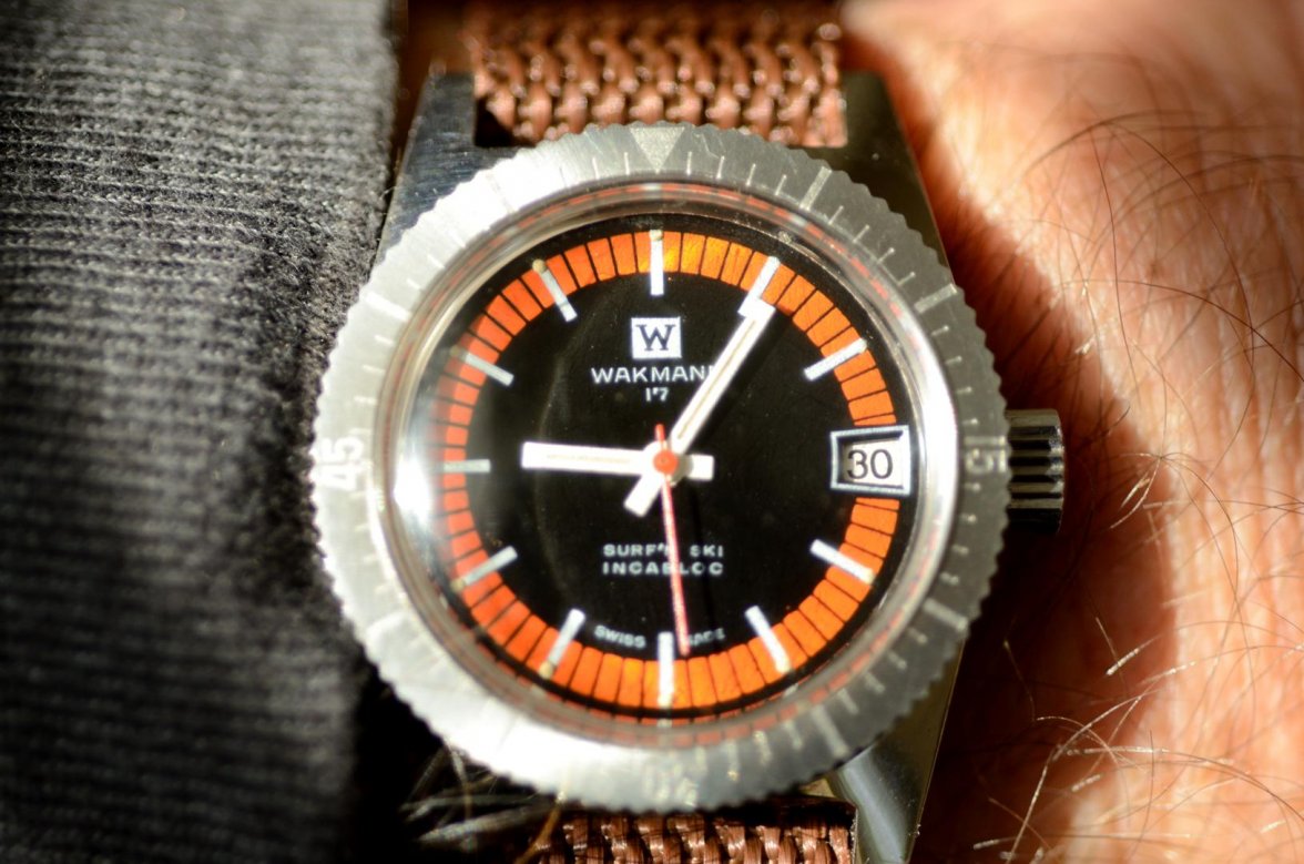 Diver Orange_013016 1312.jpg