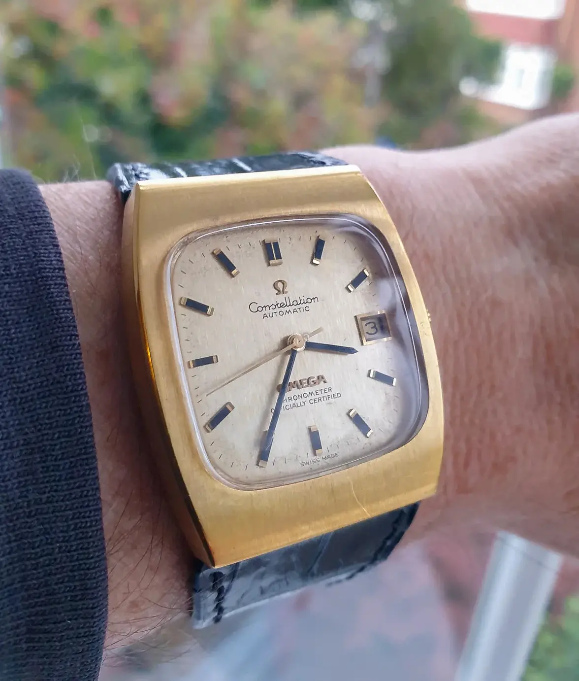 Gold capped OMEGA Constellation Chronometer TV black strap (6).webp