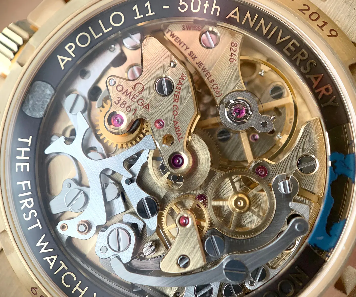 Speedmaster_Moonshine50th (13) - blur.webp