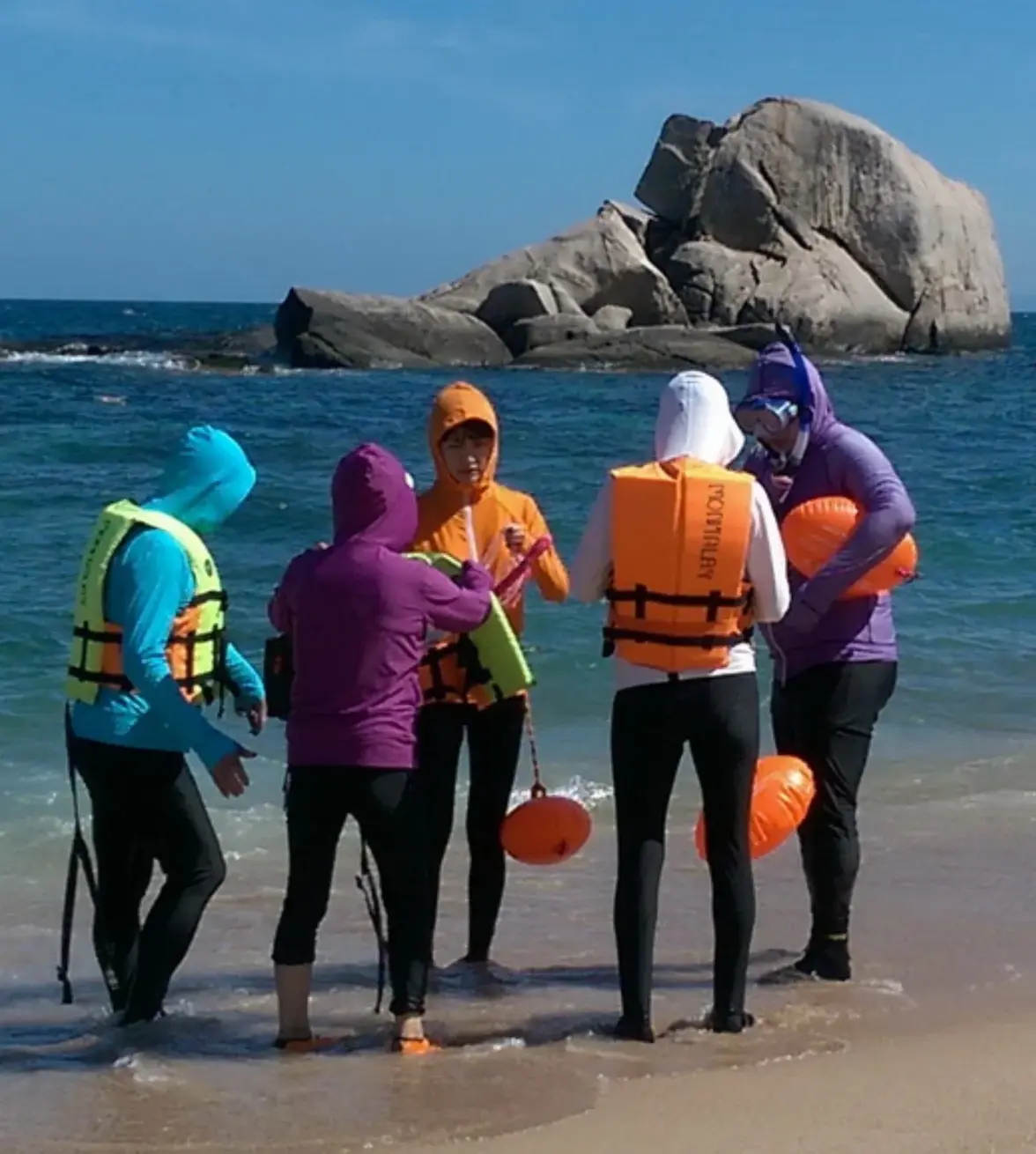 Radom Chinese Swimmers.webp