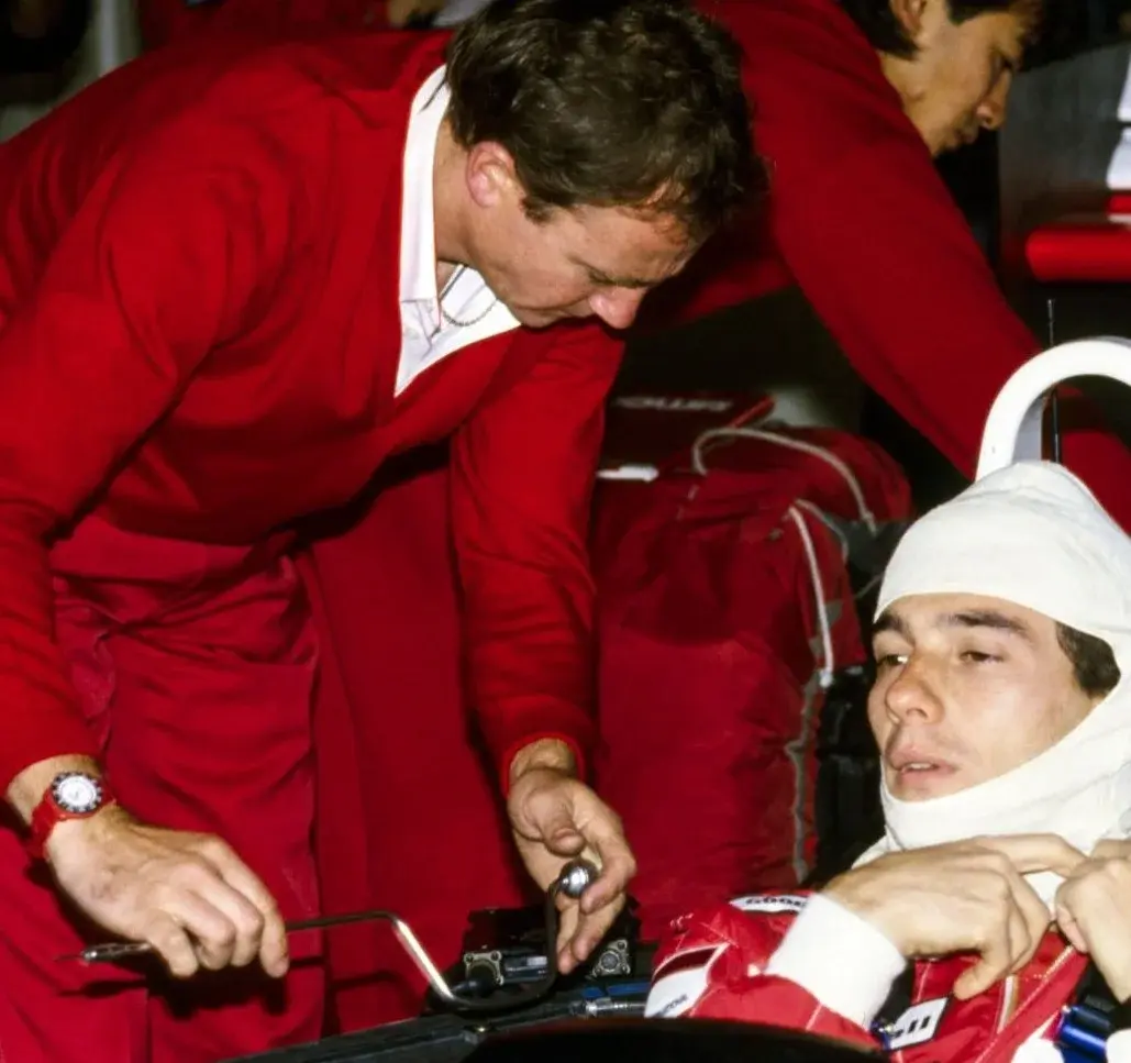 McLaren teamwatch.webp