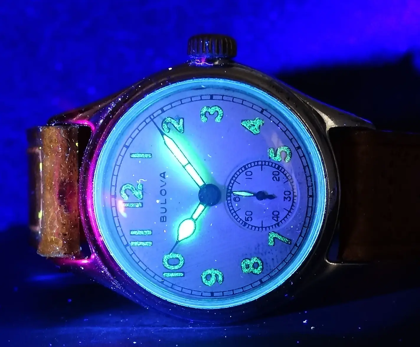 lume  bulova mil.webp