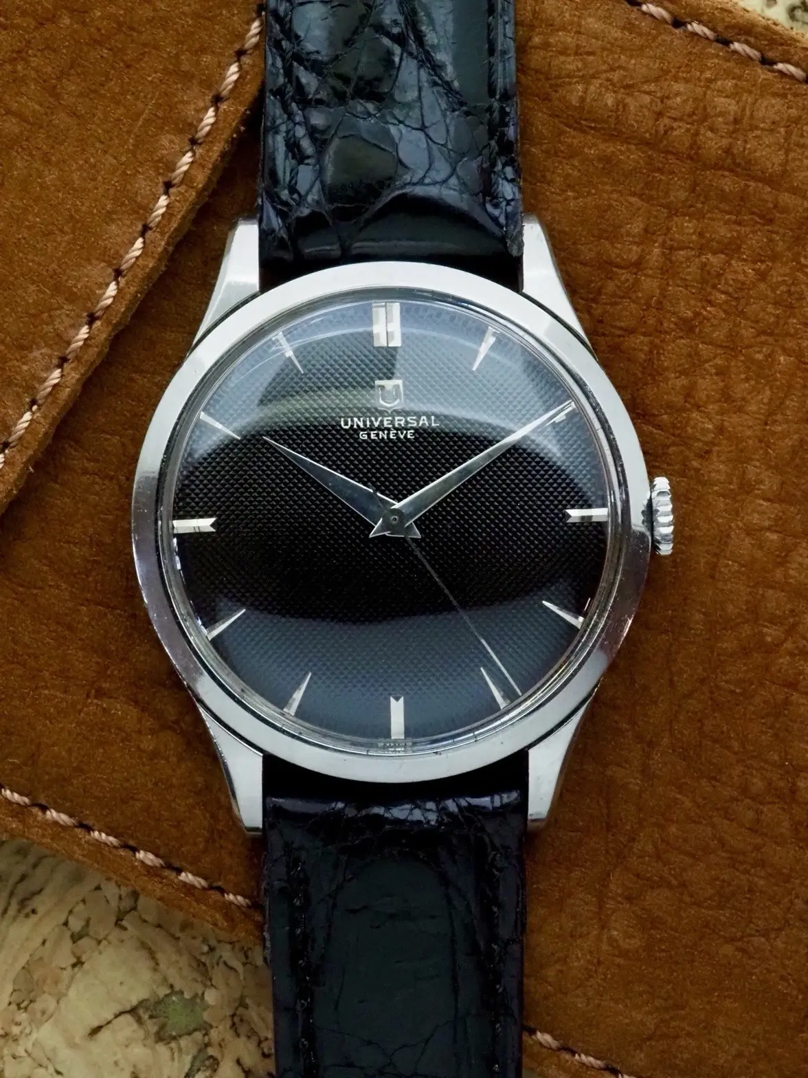 UG black hobnail.webp