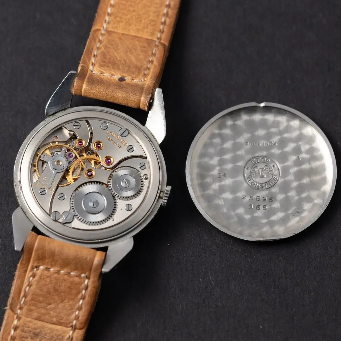 rare-1940er-longines-salmon-stainless-steel35mm-fancy-lugs (2).webp