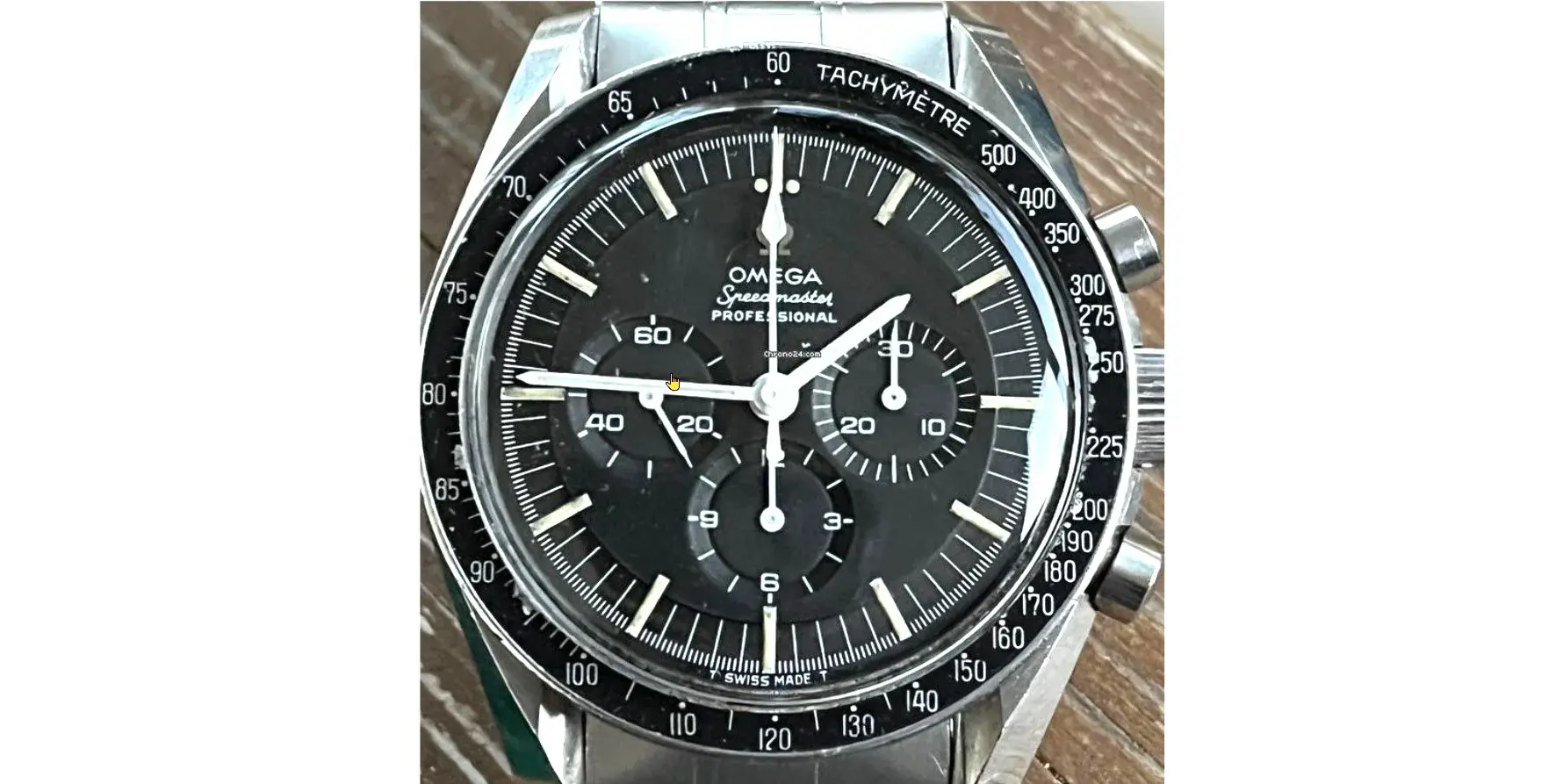 105.012-66 fake bezel.webp