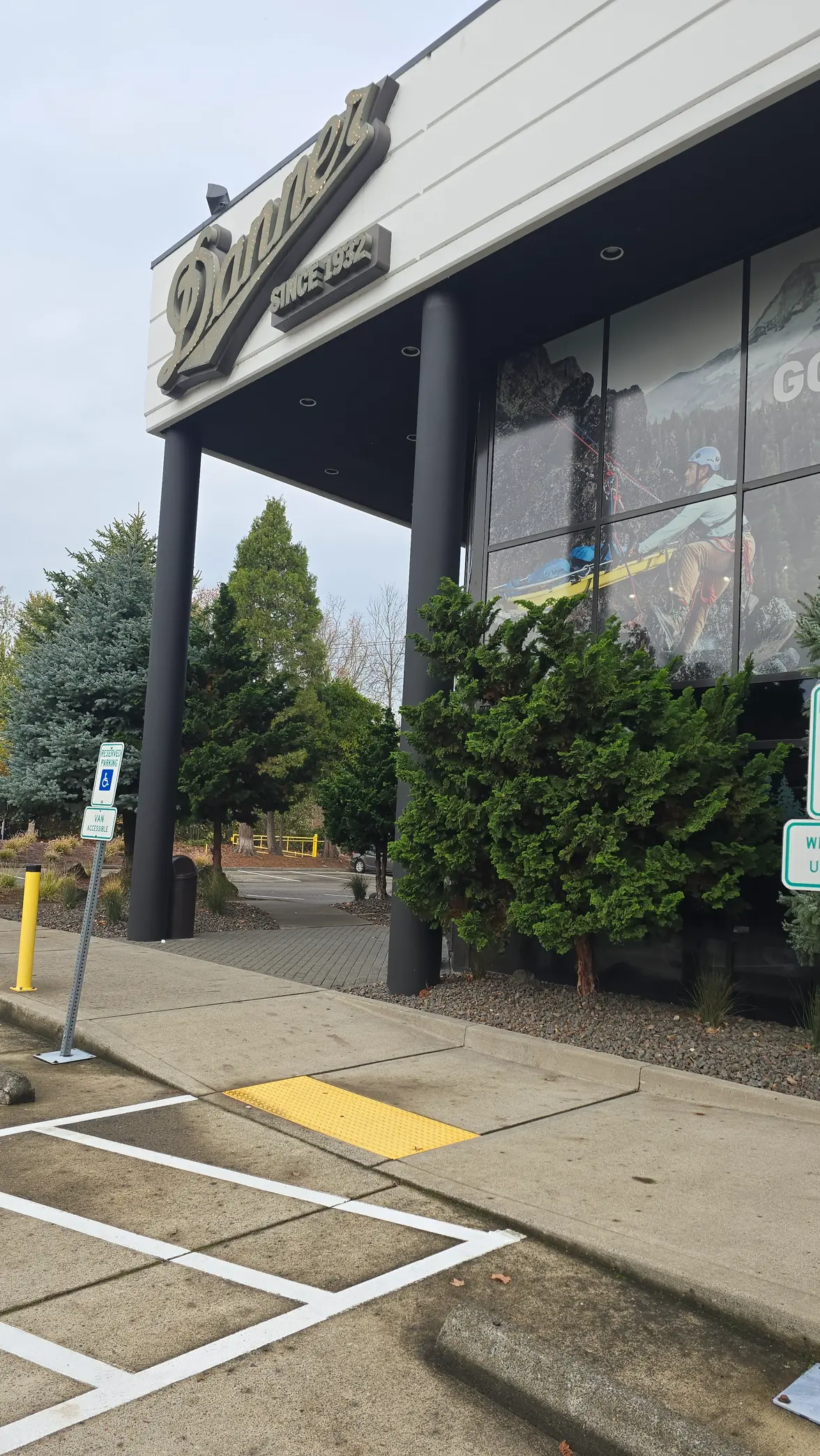 20251113_115942.webp 20251113_115942.webp