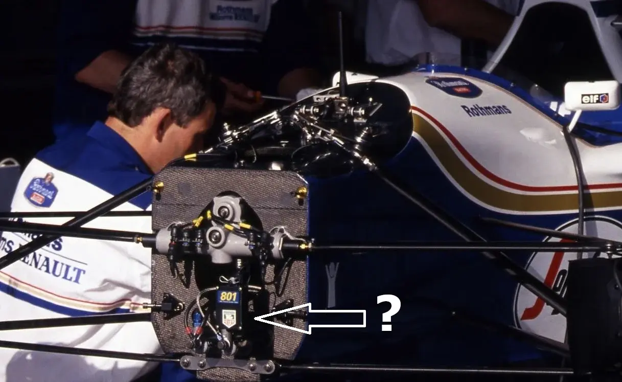 Williams FW16 TAG Heuer electronic.webp