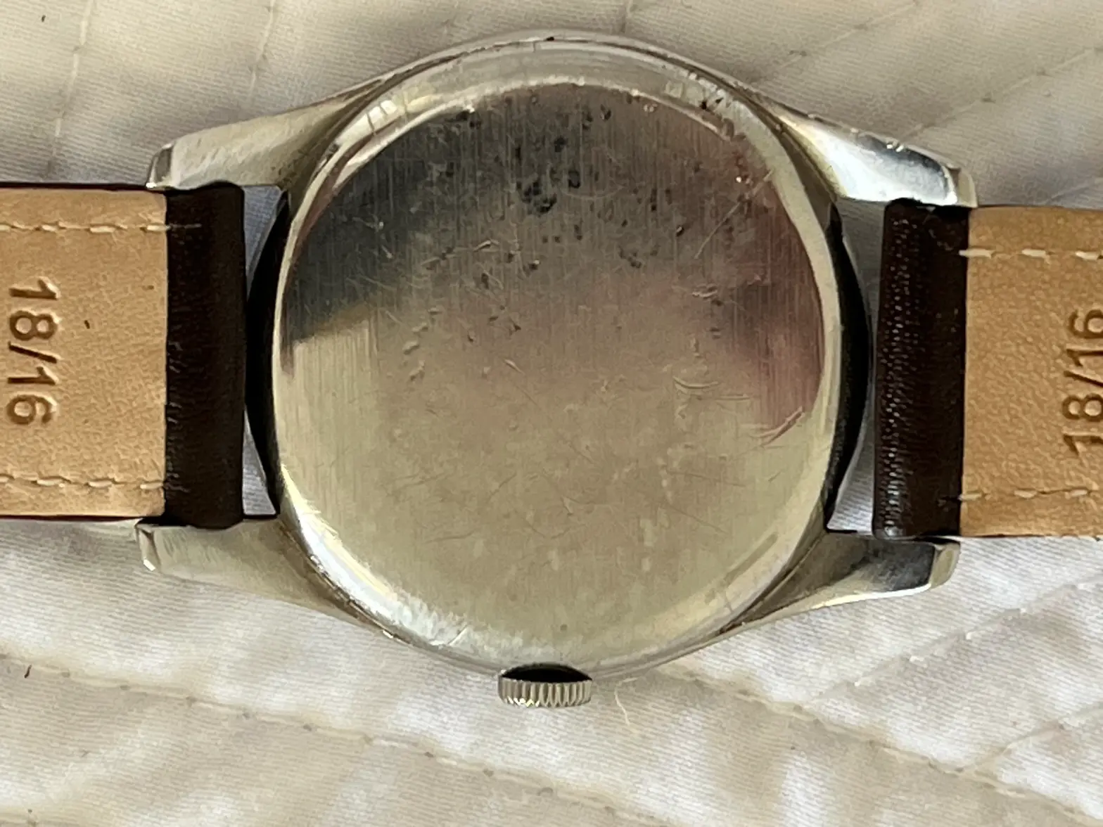 1947 Omega back view.webp