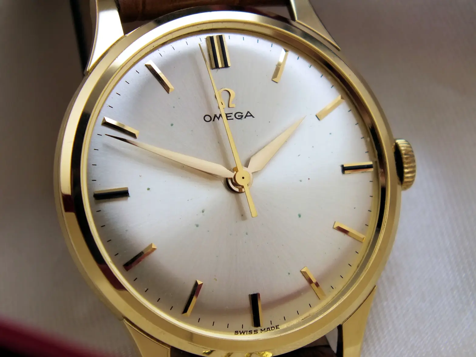OMEGA-Tresor-ZLOTY-zegarek-18K-750-IDEAL-CUDNA-PATYNA-1962r-duza-LINIA-XL-Srednica-koperty-35...webp