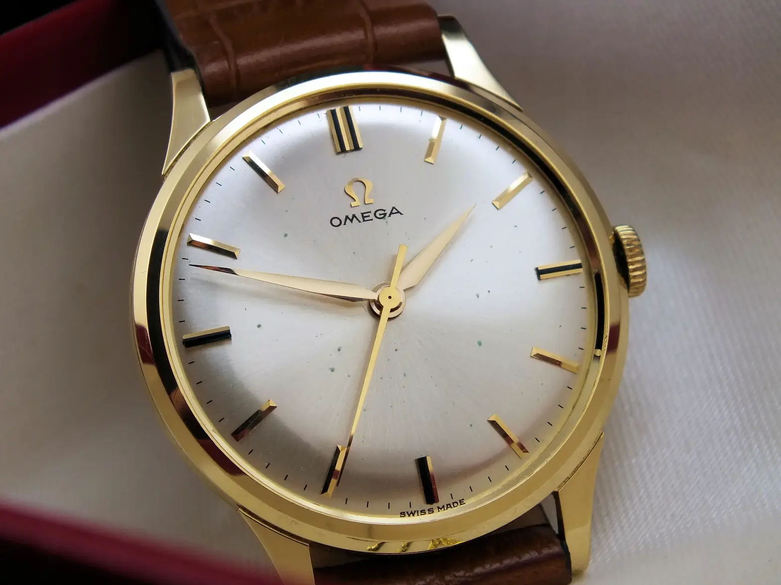 OMEGA-Tresor-ZLOTY-zegarek-18K-750-IDEAL-CUDNA-PATYNA-1962r-duza-LINIA-XL-Datowanie-obiekt-vi...webp