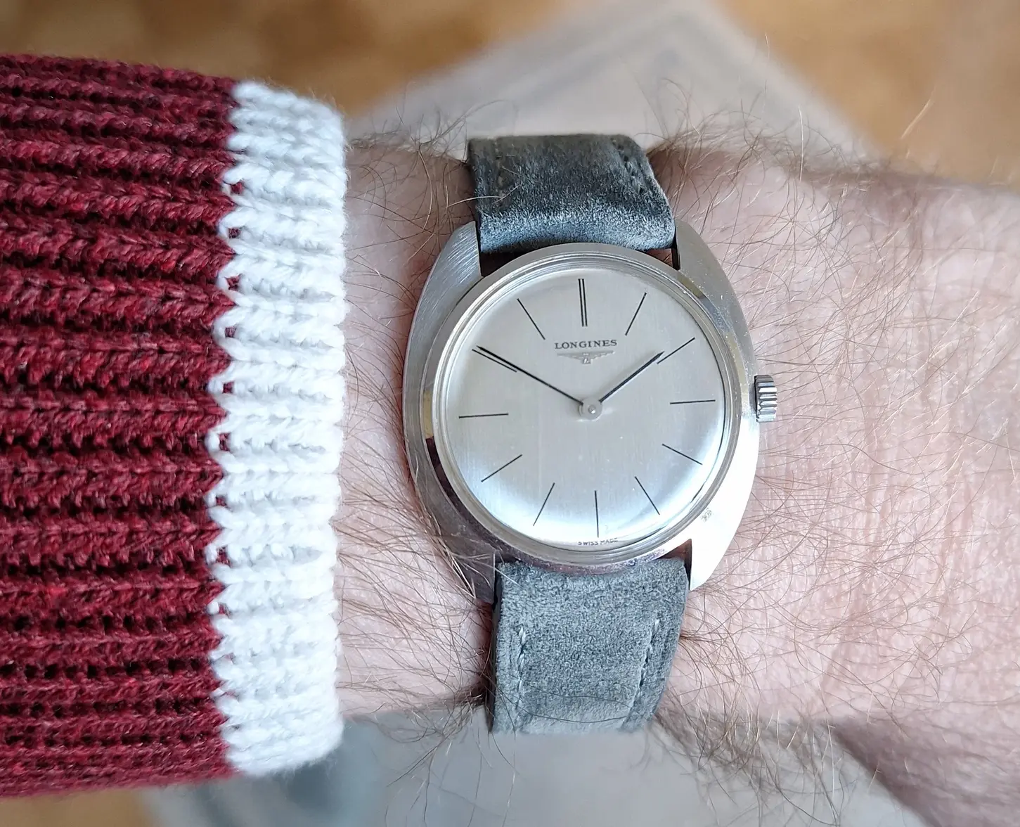 Longines 7823 wristshot 09.webp