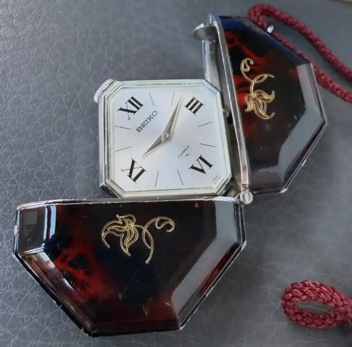 Urushi Momotaro Red 1.webp