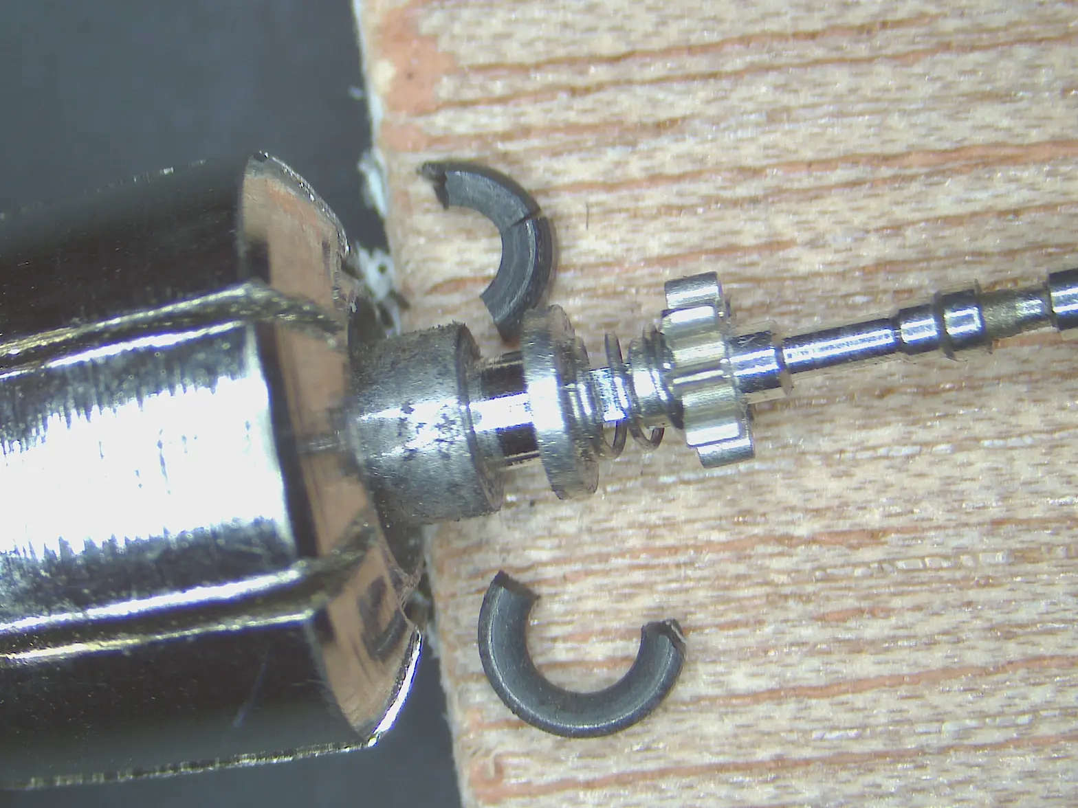 Crown:Stem Seal Removed.webp