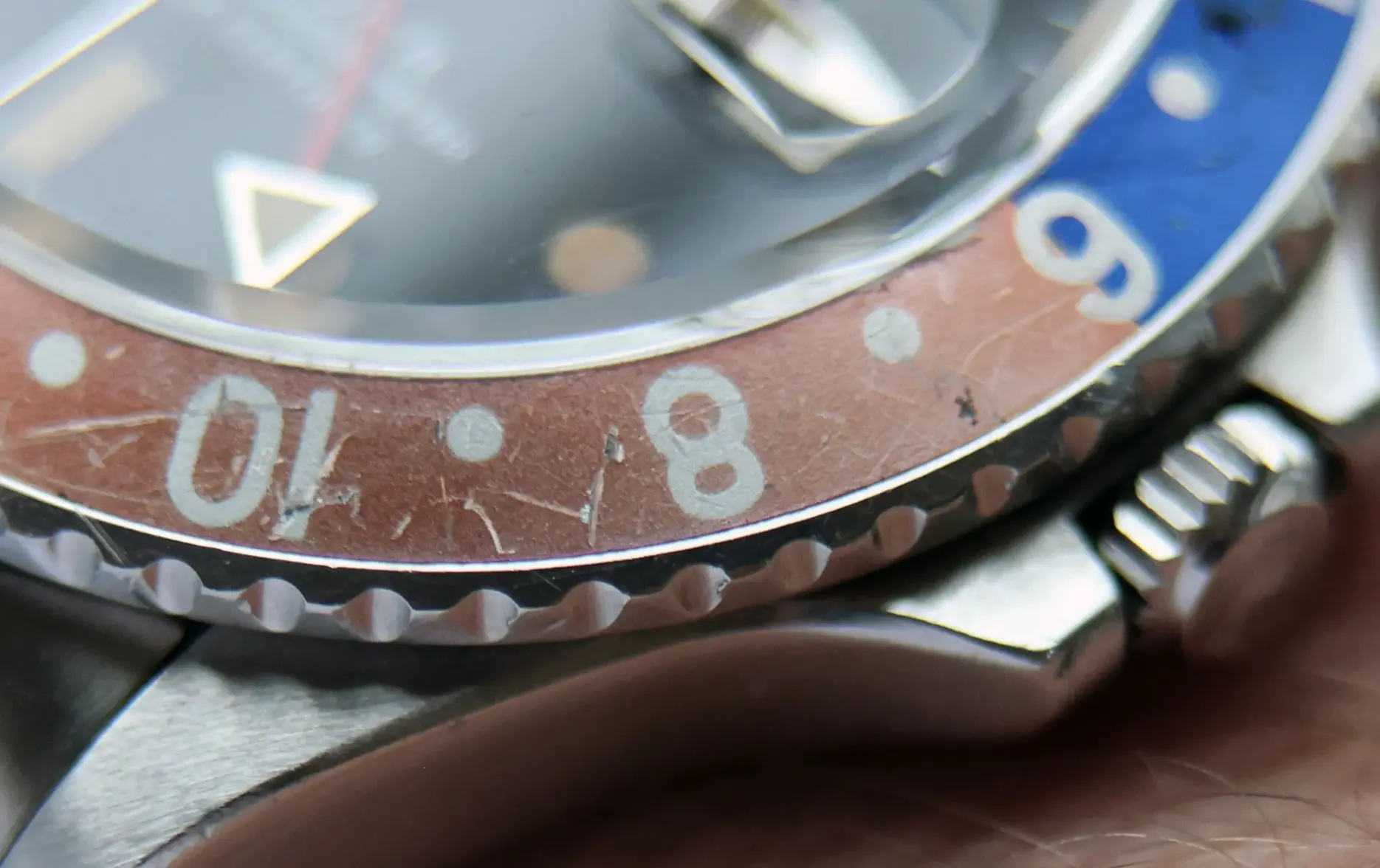 1675longEbezel 2.webp