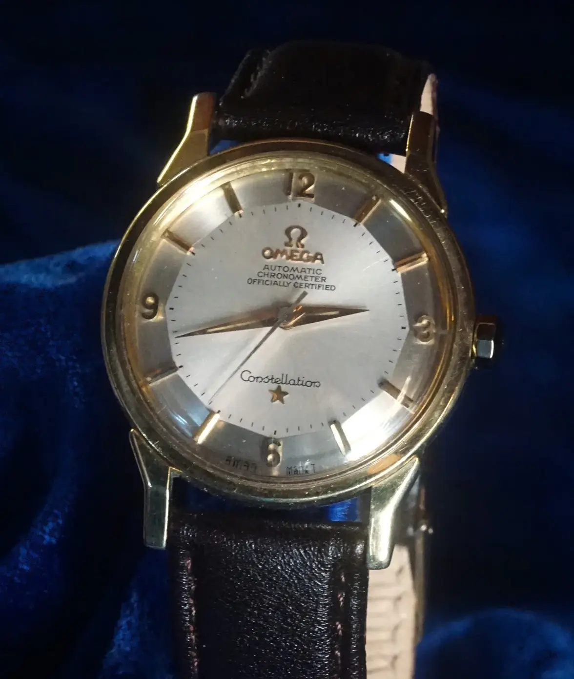 omega dog leg pie pan r167.005 full c551.webp