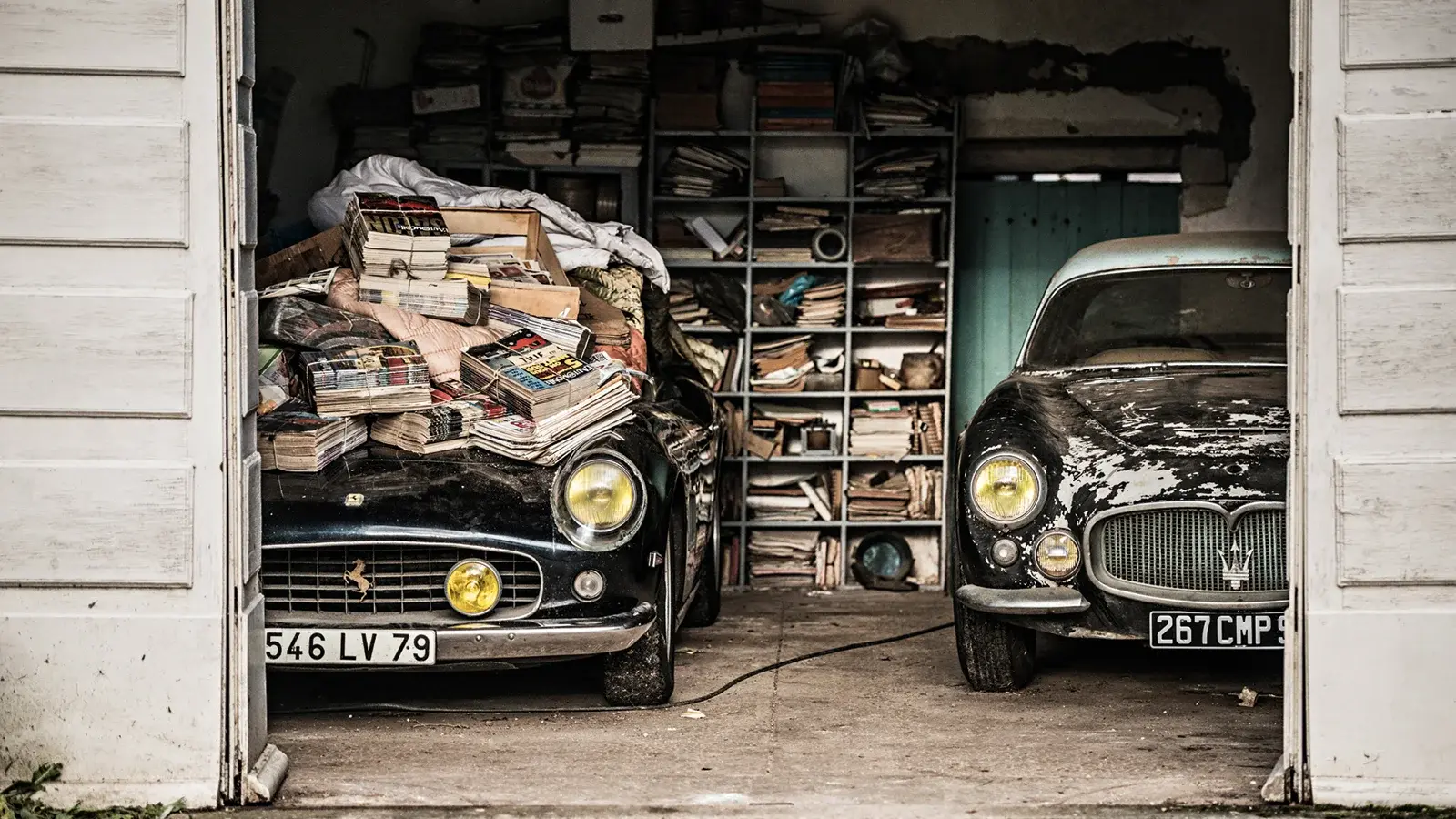 Classic_Sports_Car_Barn_Find_Ferraris_Baillon.webp