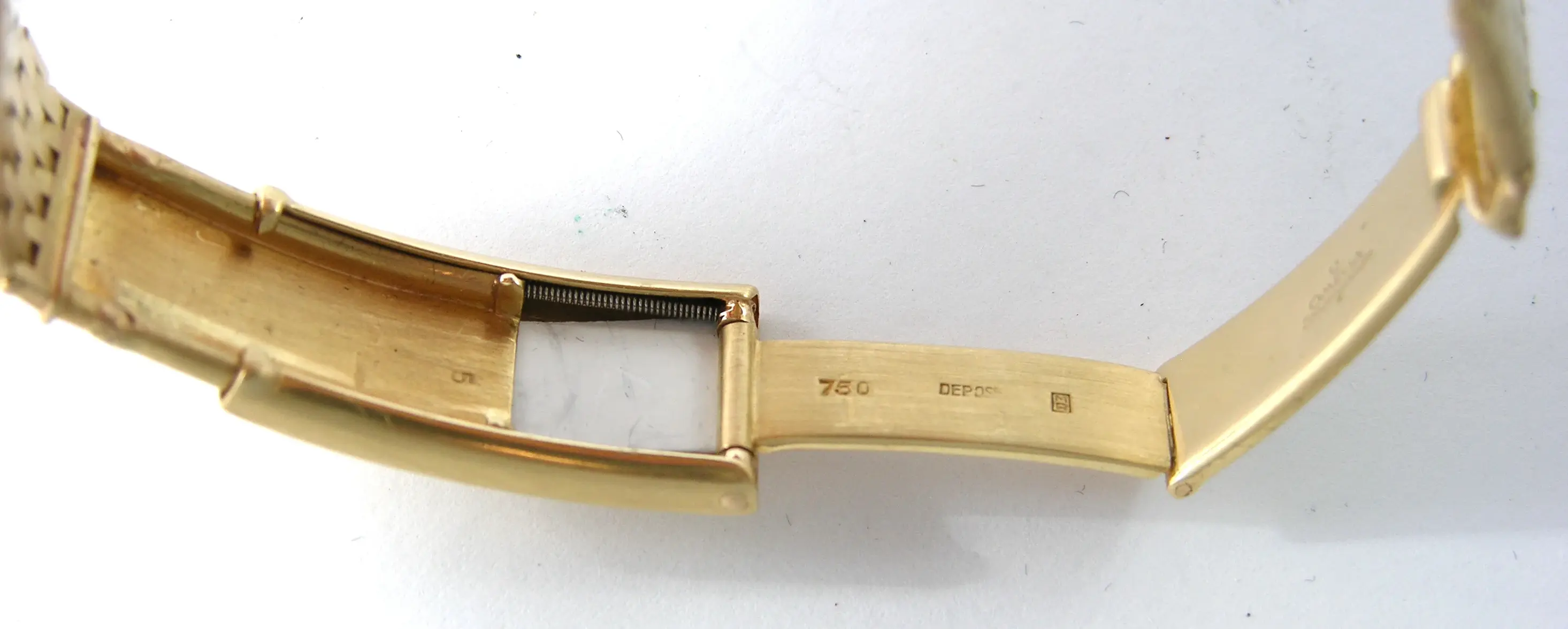 Omega 18782 Bracelet.webp