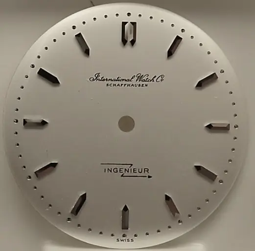 iwc_service_dial.webp
