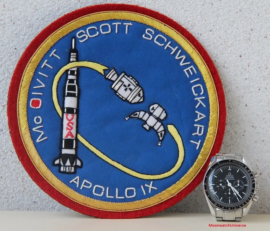 69_MoonwatchUniverse.webp