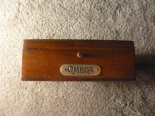 Omega Clock Chronometer with box with plate 2.jpg