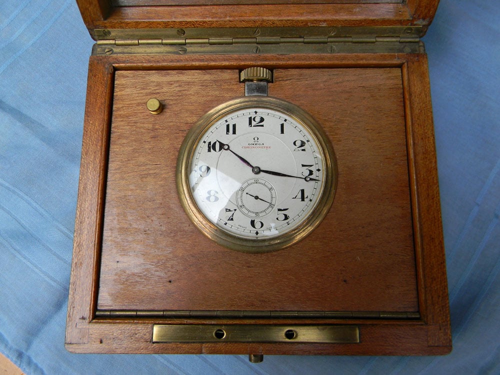 Omega Rare Shop Display Clock Original Wooden Presentation Box  17 Jewel Chronometre Movement 4.jpg