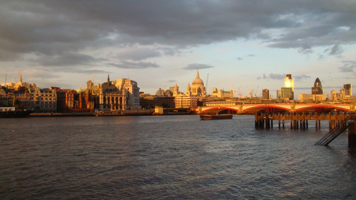 2008 LONDRES 03.JPG