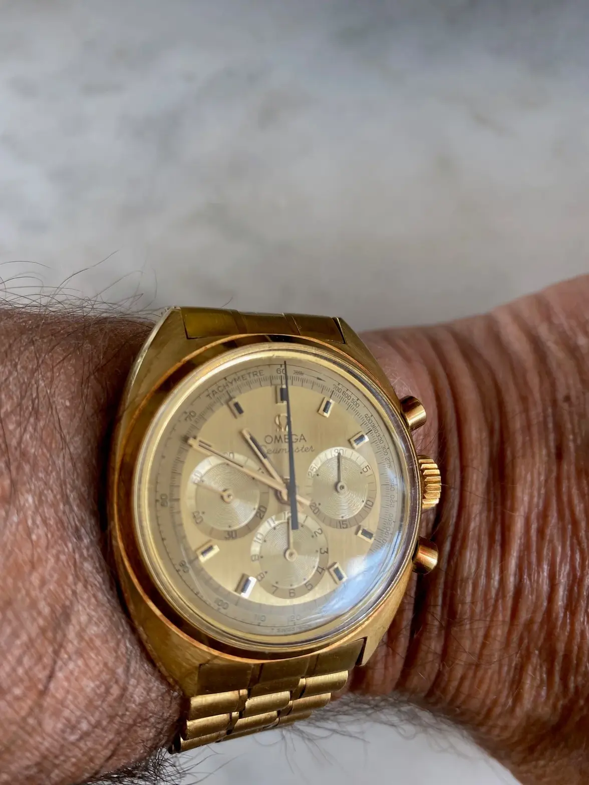 SM chrono gold 2.webp