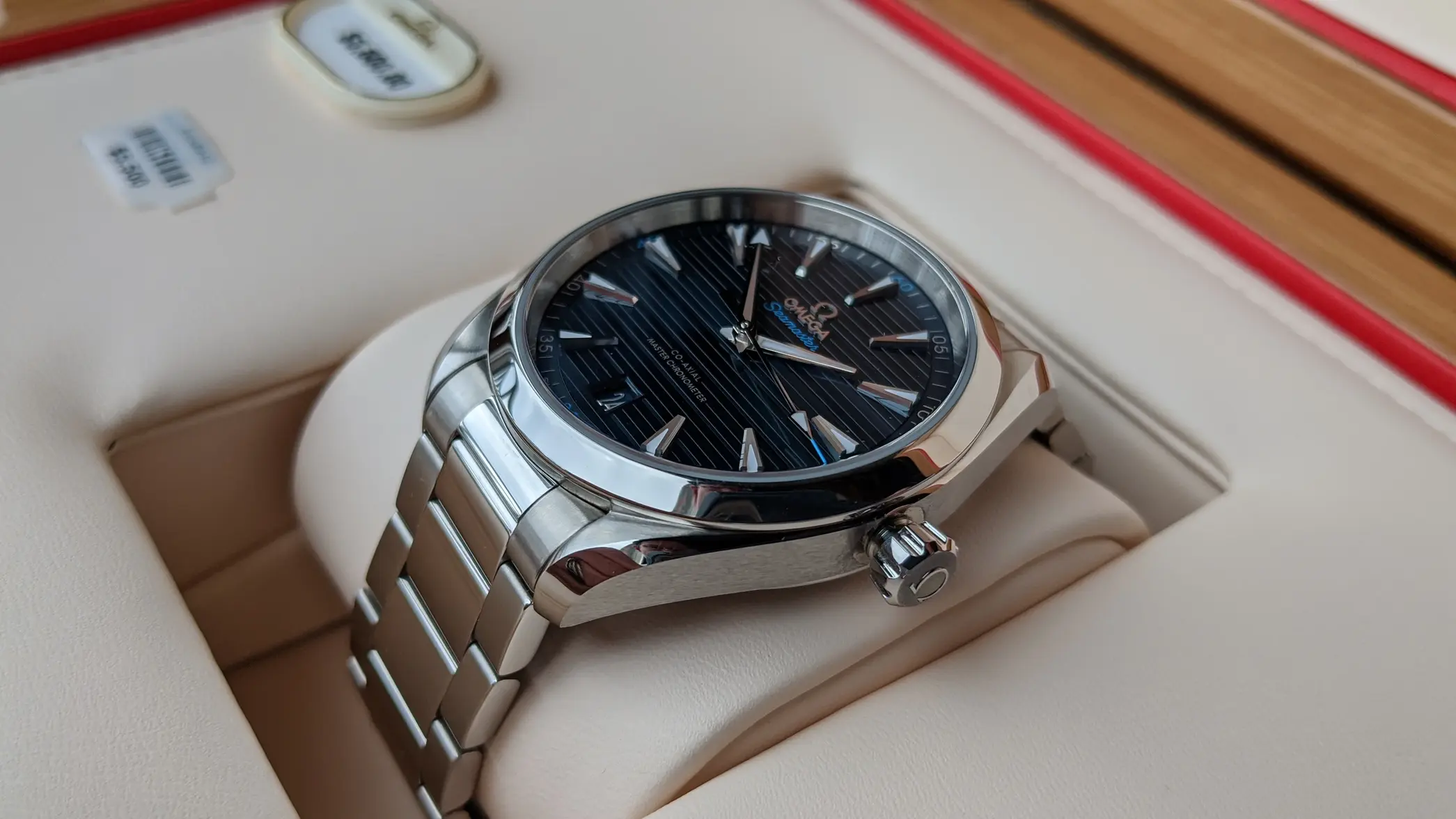 Crown side case.webp
