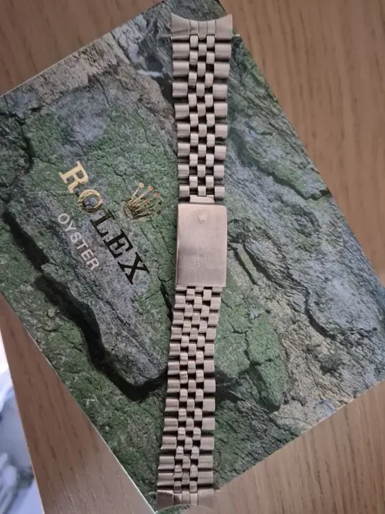 Option 2 - Bracelet.webp Option 2 - Bracelet.webp