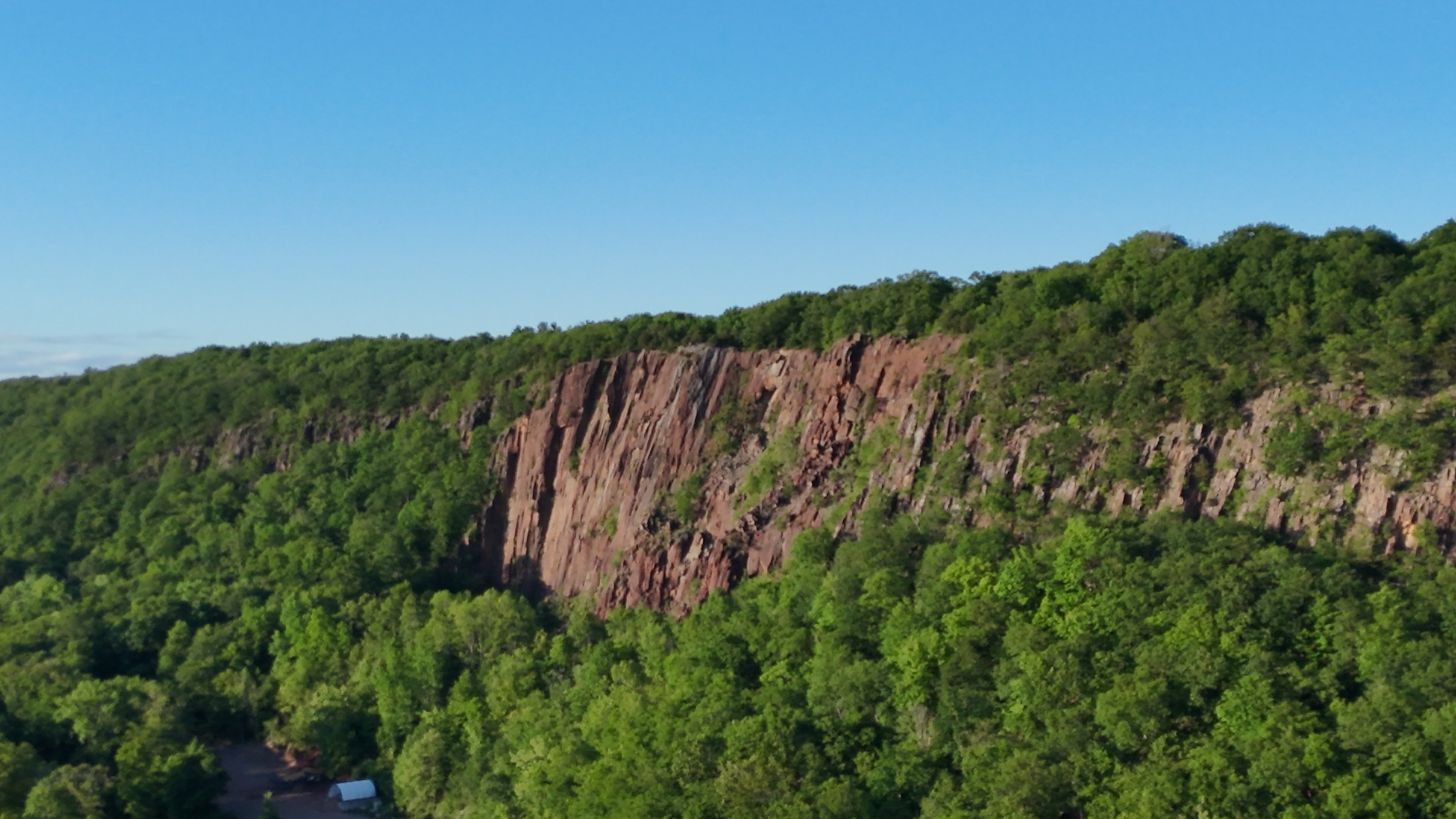 dji_fly_20260530_191030_0039_1780183197000_photo_beautify.webp