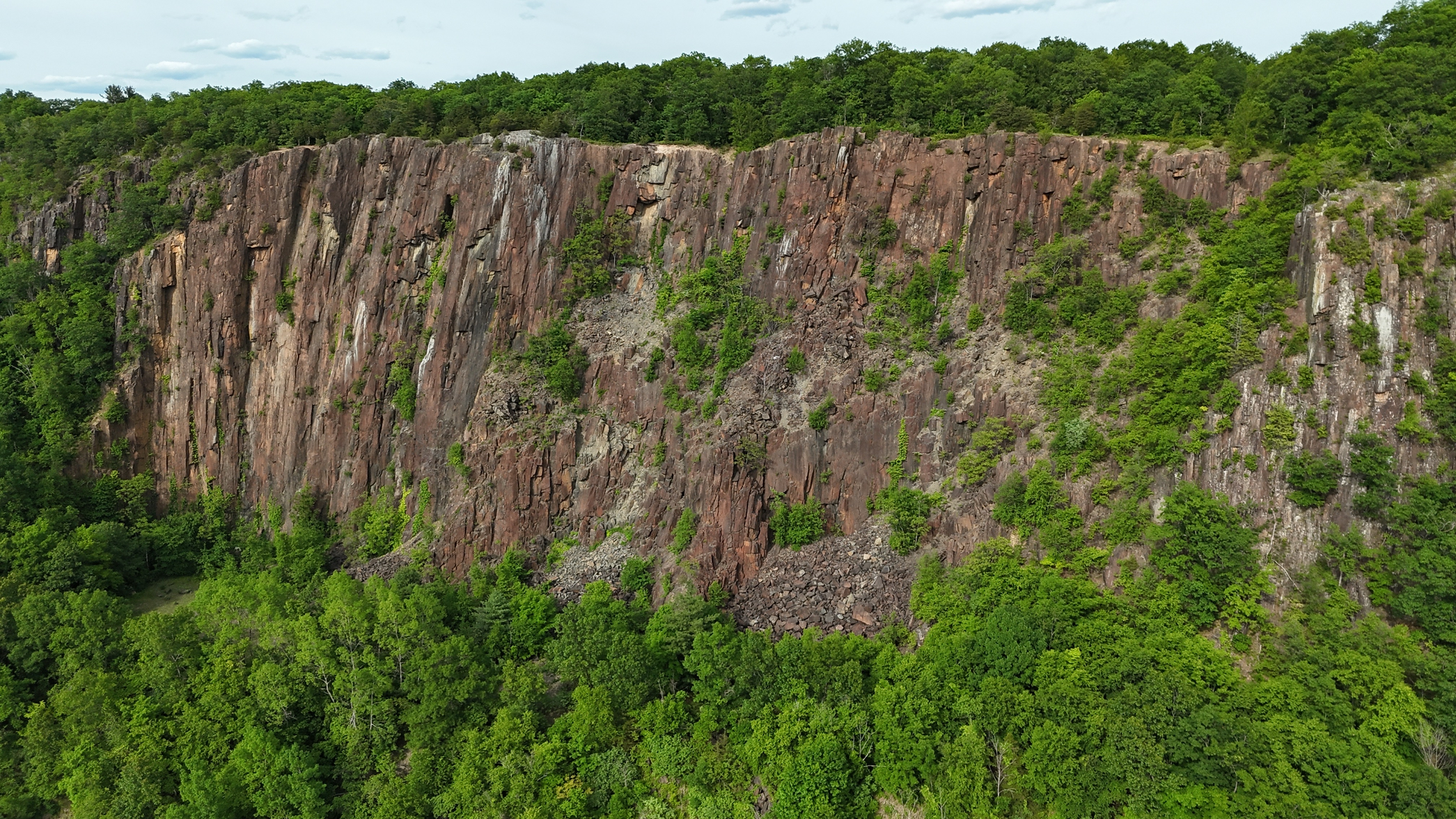 dji_fly_20260602_171208_0019_1780435125351_photo_beautify.webp