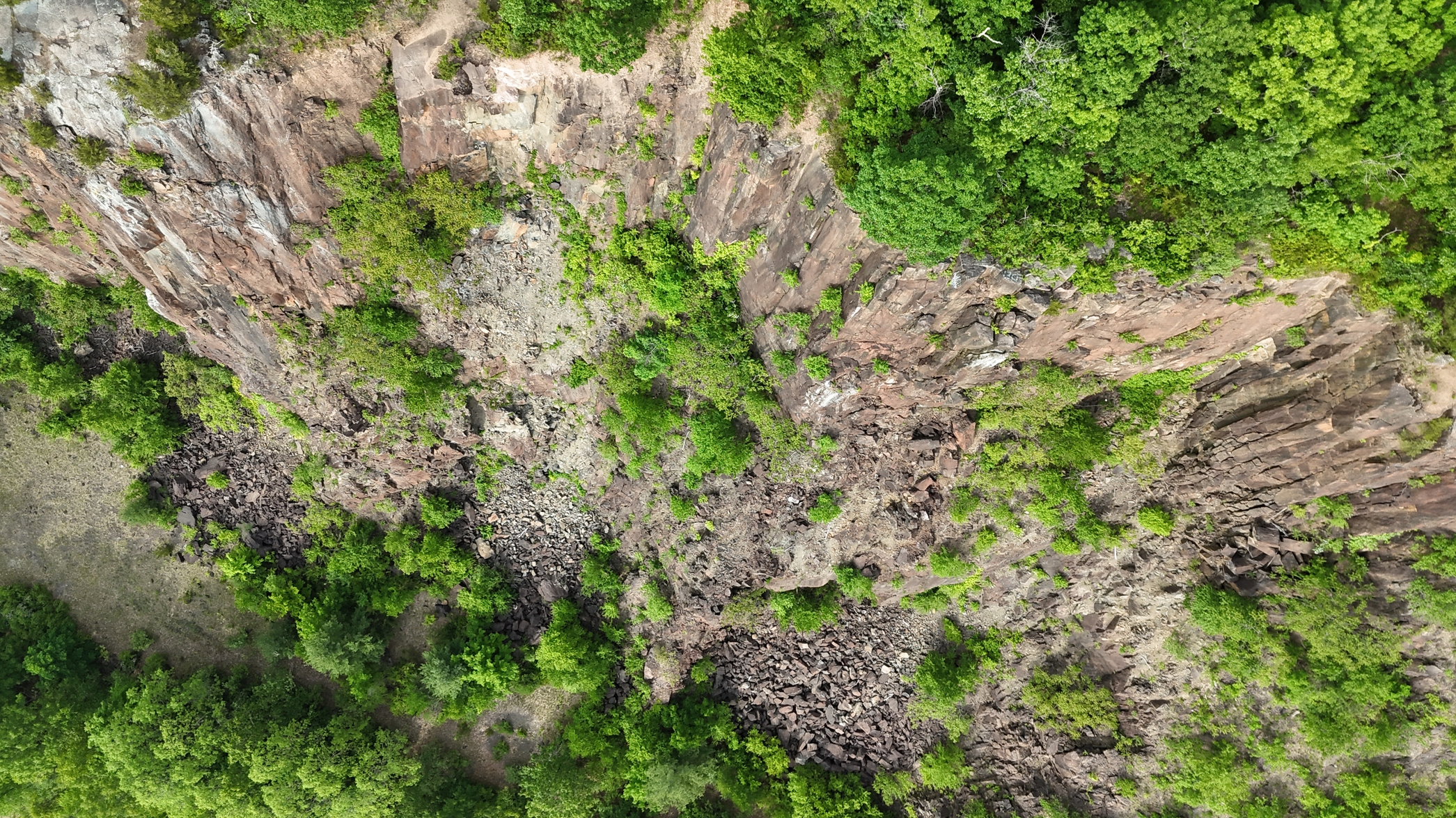 dji_fly_20260602_171252_0020_1780435157821_photo_beautify.webp