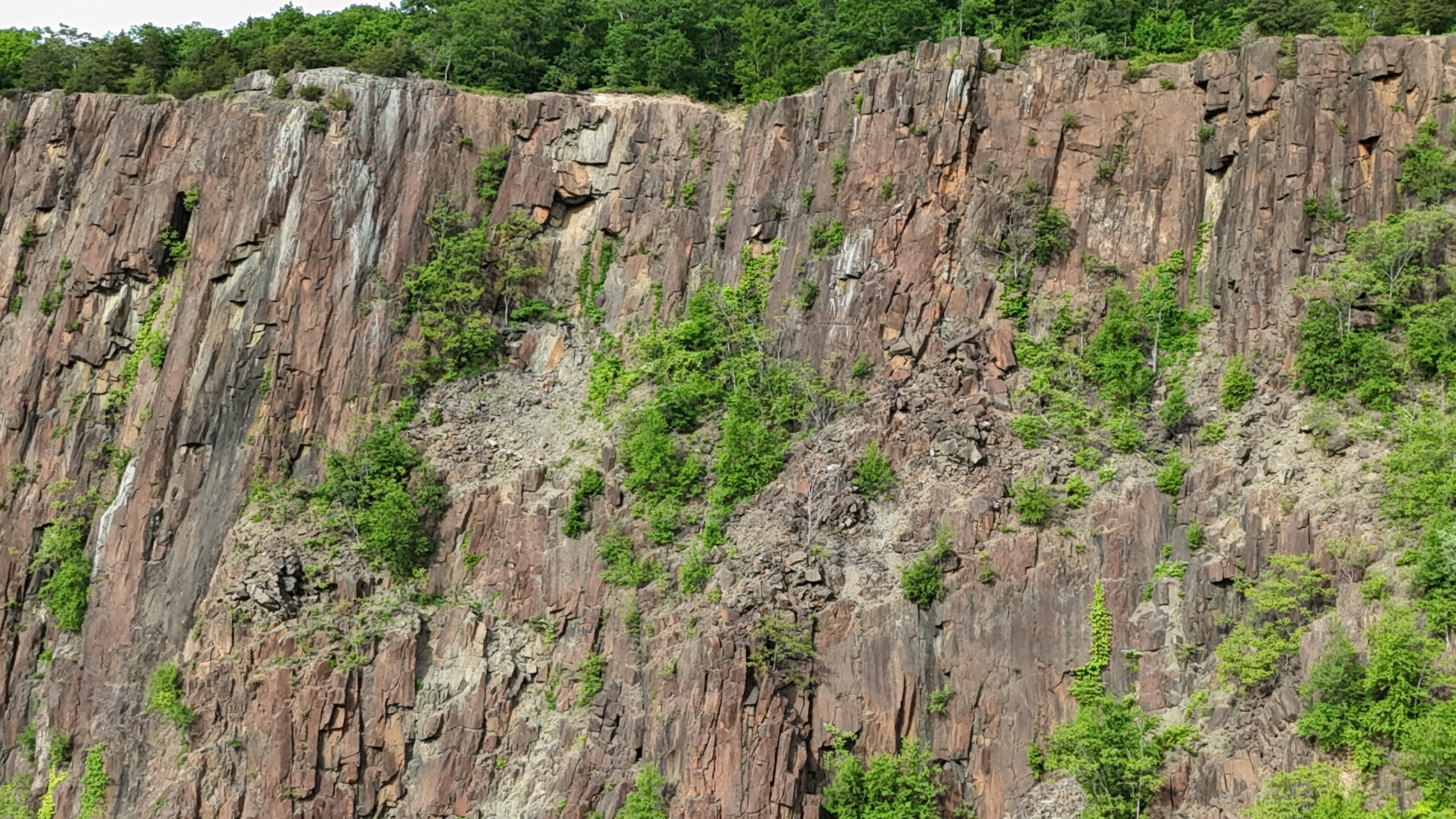 dji_fly_20260602_171148_0017_1780435139210_photo_beautify.webp