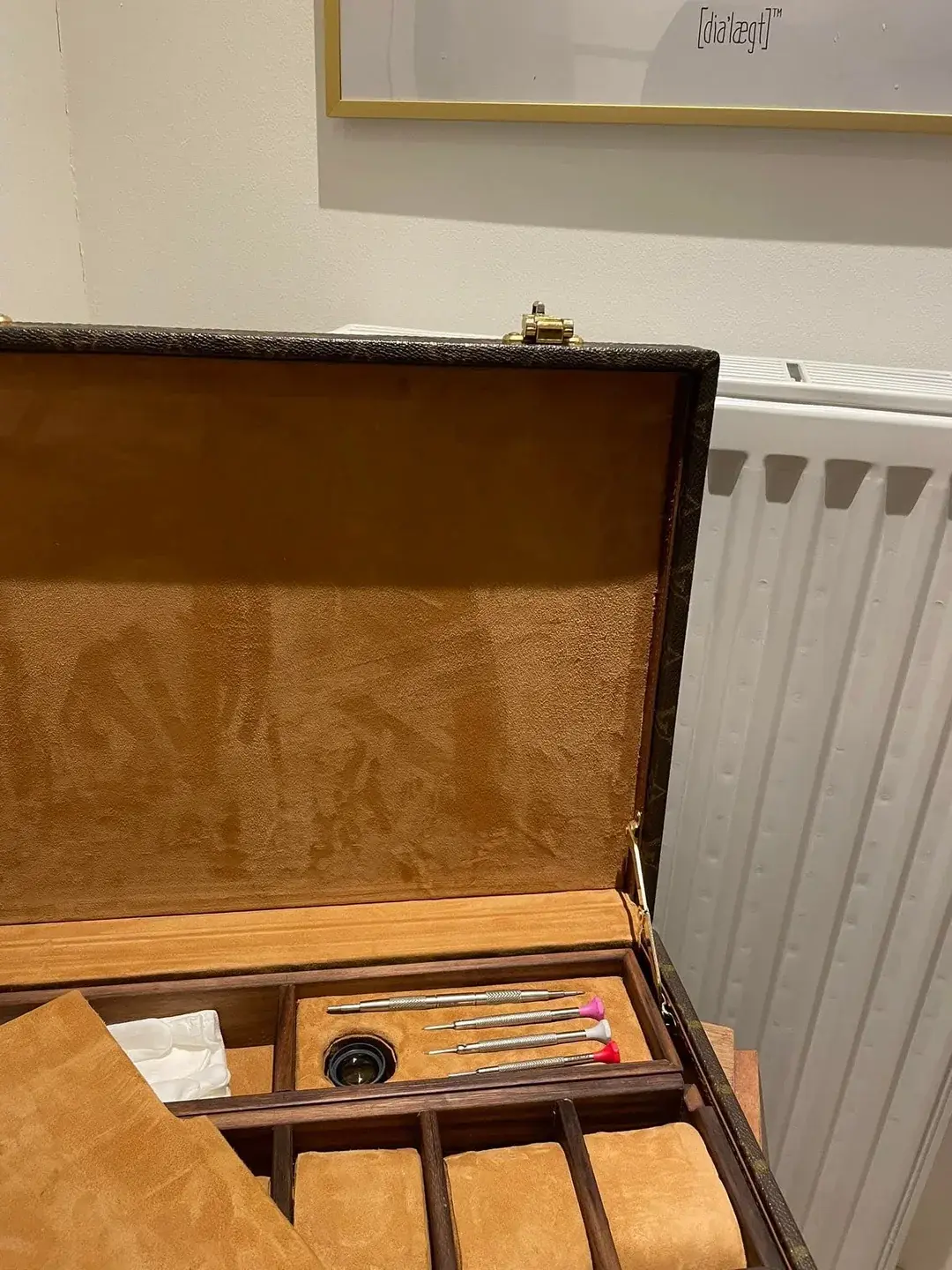wts-vintage-louis-vuitton-watchcase-handmade-in-countless-v0-caniprbrn88g1.webp