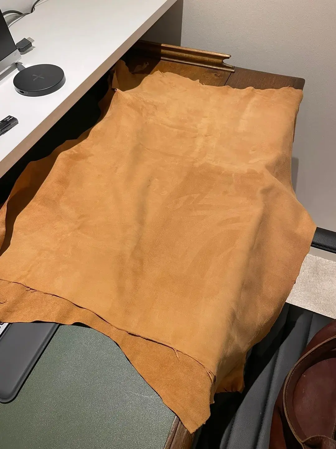 wts-vintage-louis-vuitton-watchcase-handmade-in-countless-v0-go2tihdrn88g1.webp