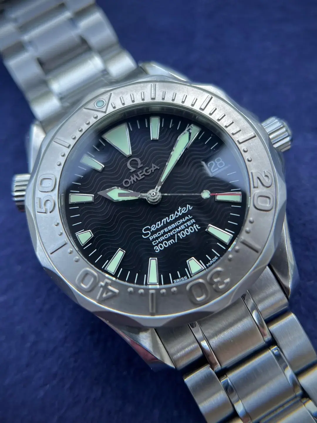 wts-omega-seamaster-36mm-2236-50-18k-white-gold-bezel-v0-fx5o44szlc6h1.jpg.webp