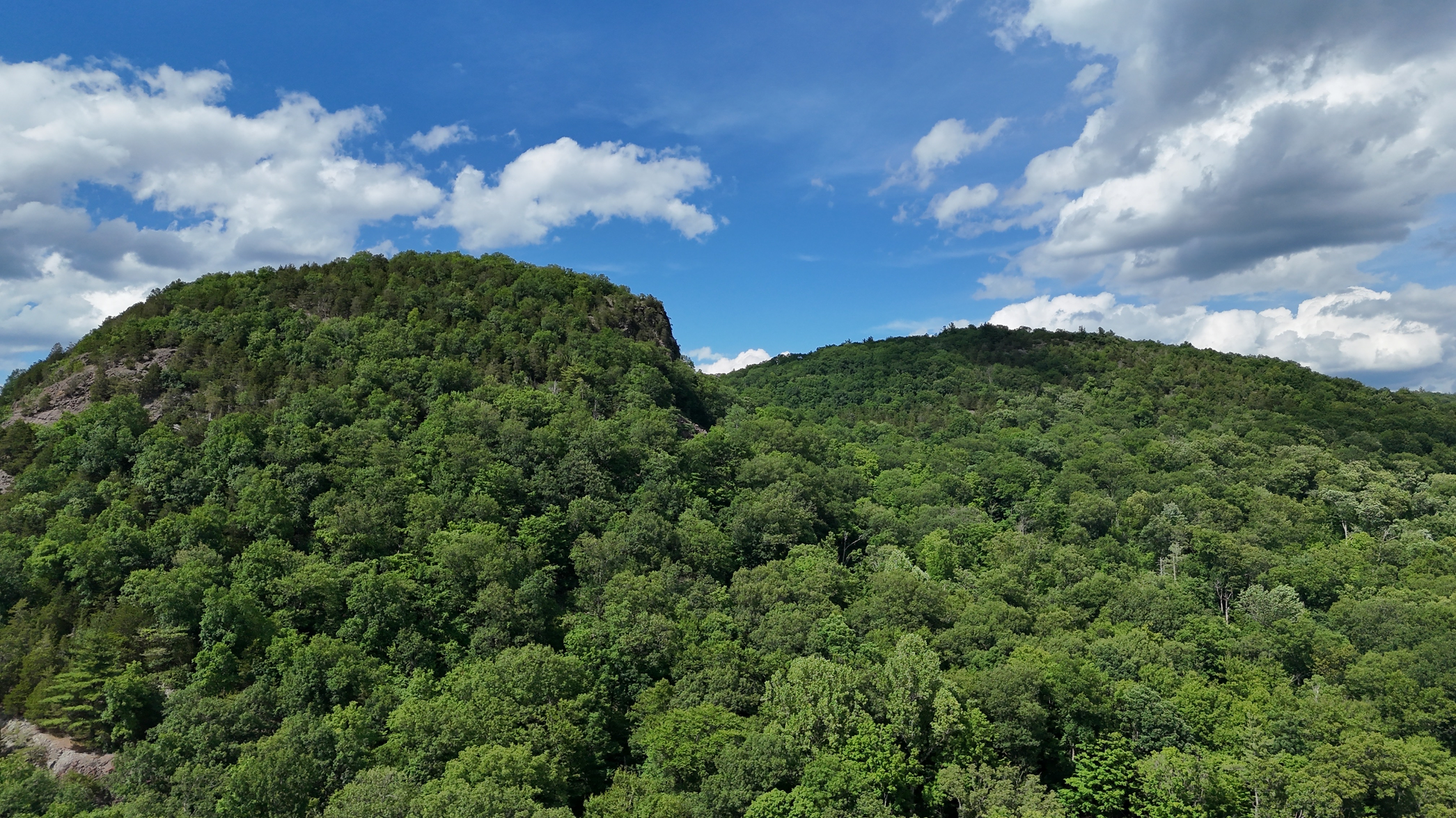 dji_fly_20260619_154712_0017_1781898509094_photo_beautify.webp