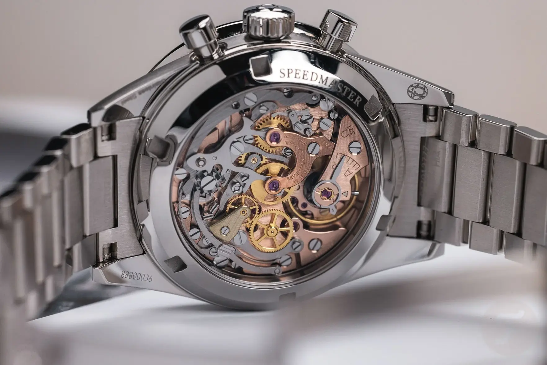 Omega-Speedmaster-Ref-311.30.40.30.01.001-12.webp